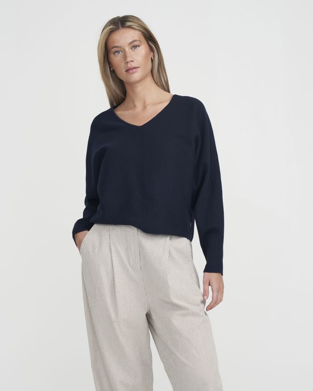 Barbro V-neck Barbro V-neck