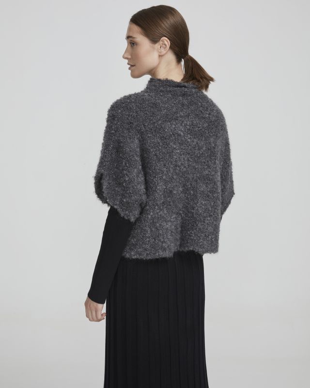Ellinor Poncho Ellinor Poncho