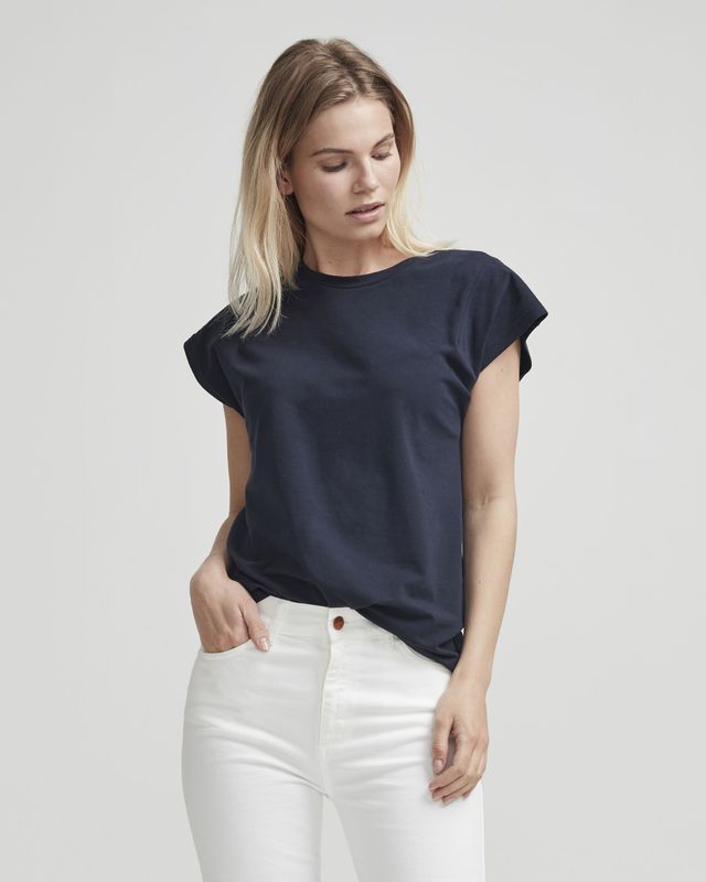 Melanie Capsleeve Melanie Capsleeve