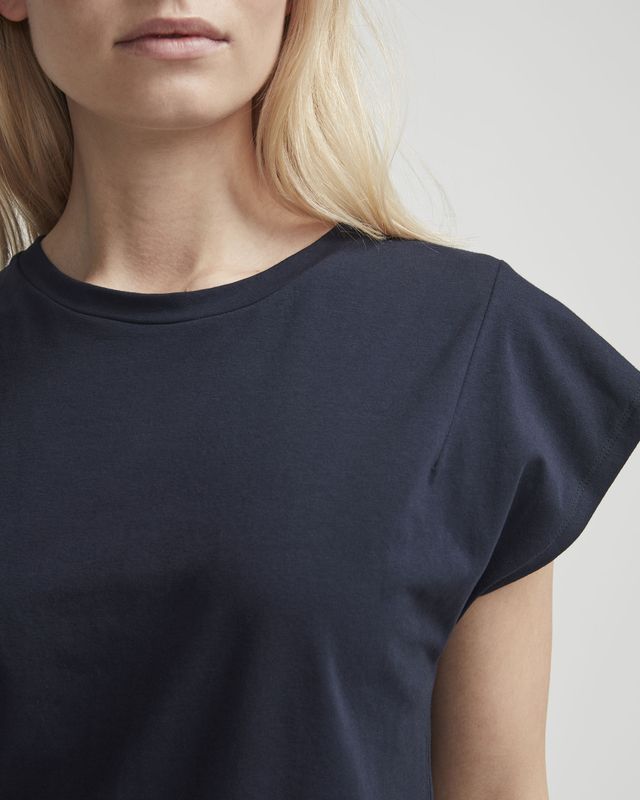 Melanie Capsleeve Melanie Capsleeve