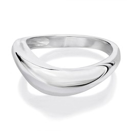 Ring i äkta silver med svängd form Ring i äkta silver med svängd form