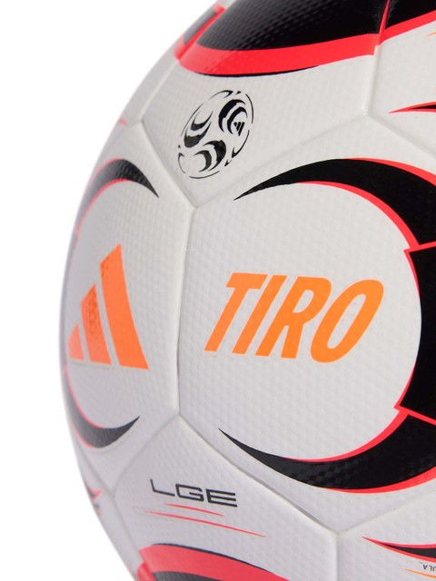 Adidas Fotboll TIRO League (2026)