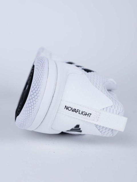 Adidas Inomhussko Novaflight 2 M (25/26)