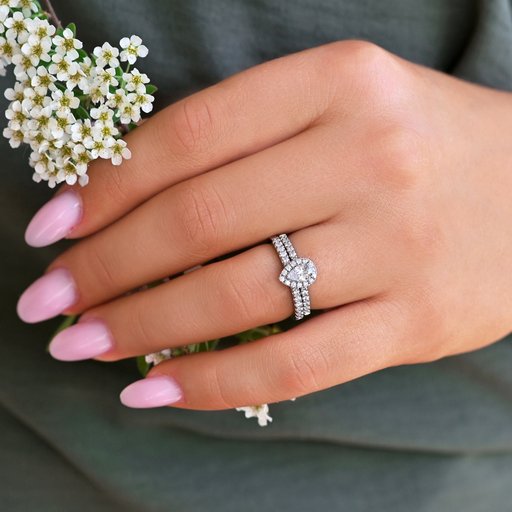 Princess Desiree timantti-safiirisormus 0,26ct valkokulta