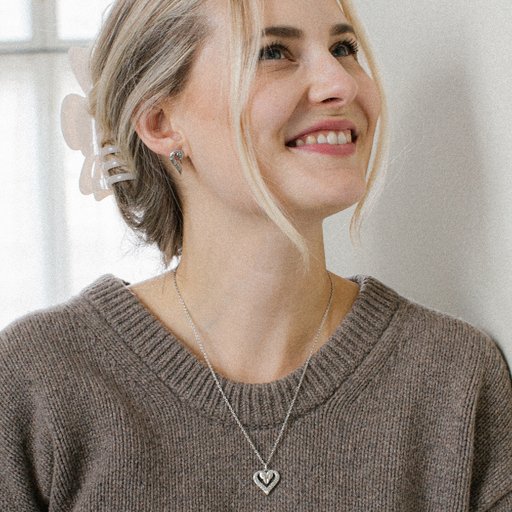 Lumoava Joutsenet hopeinen kaulakoru