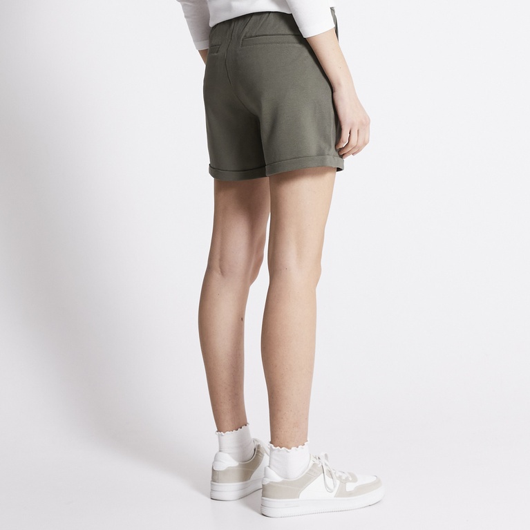 Huolitellut shortsit "Milla" Huolitellut shortsit "Milla"
