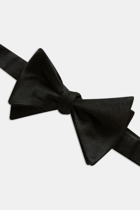 Self tie bow tie
