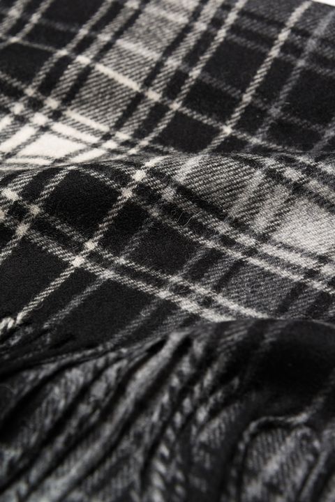 Checkered wool scarf