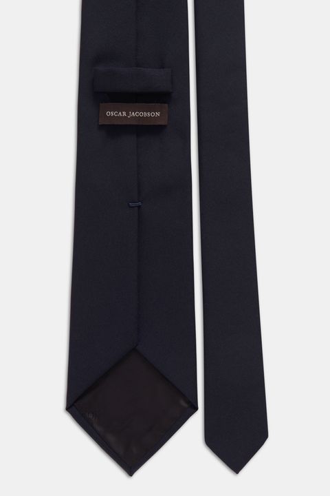 Plain wool tie
