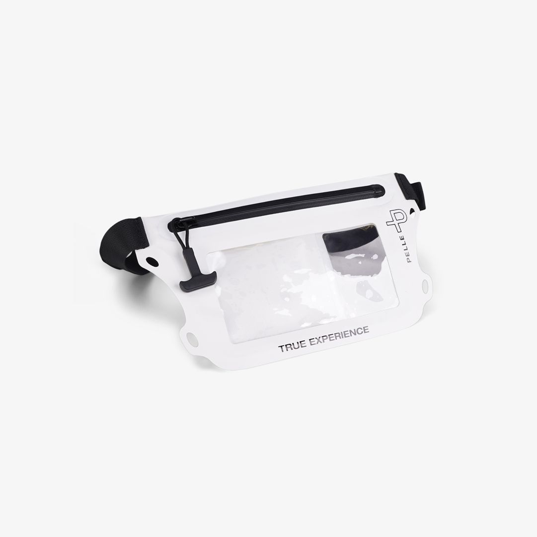 Akvo Waist Bag, White Vattenresistent midjeväska med justerbart band i midjan, lufttät dragkedja, transparent fönster för mobilen och Pelle P-logo sam