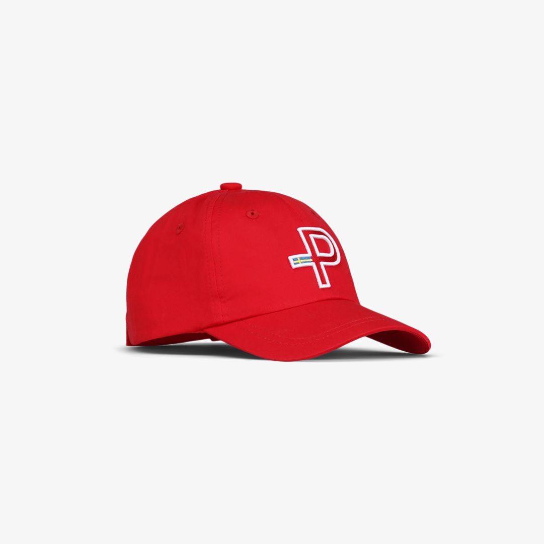 Jr Flag Cap, Race red Snygg, enkel och stilren - Flag Cap är kepsen för dig som vill ha något enkelt, men ändå hålla huvudet kallt Jr Flag Cap, Race red Snygg, enkel och stilren - Flag Cap är kepsen för dig som vill ha något enkelt, men ändå hålla huvudet kallt