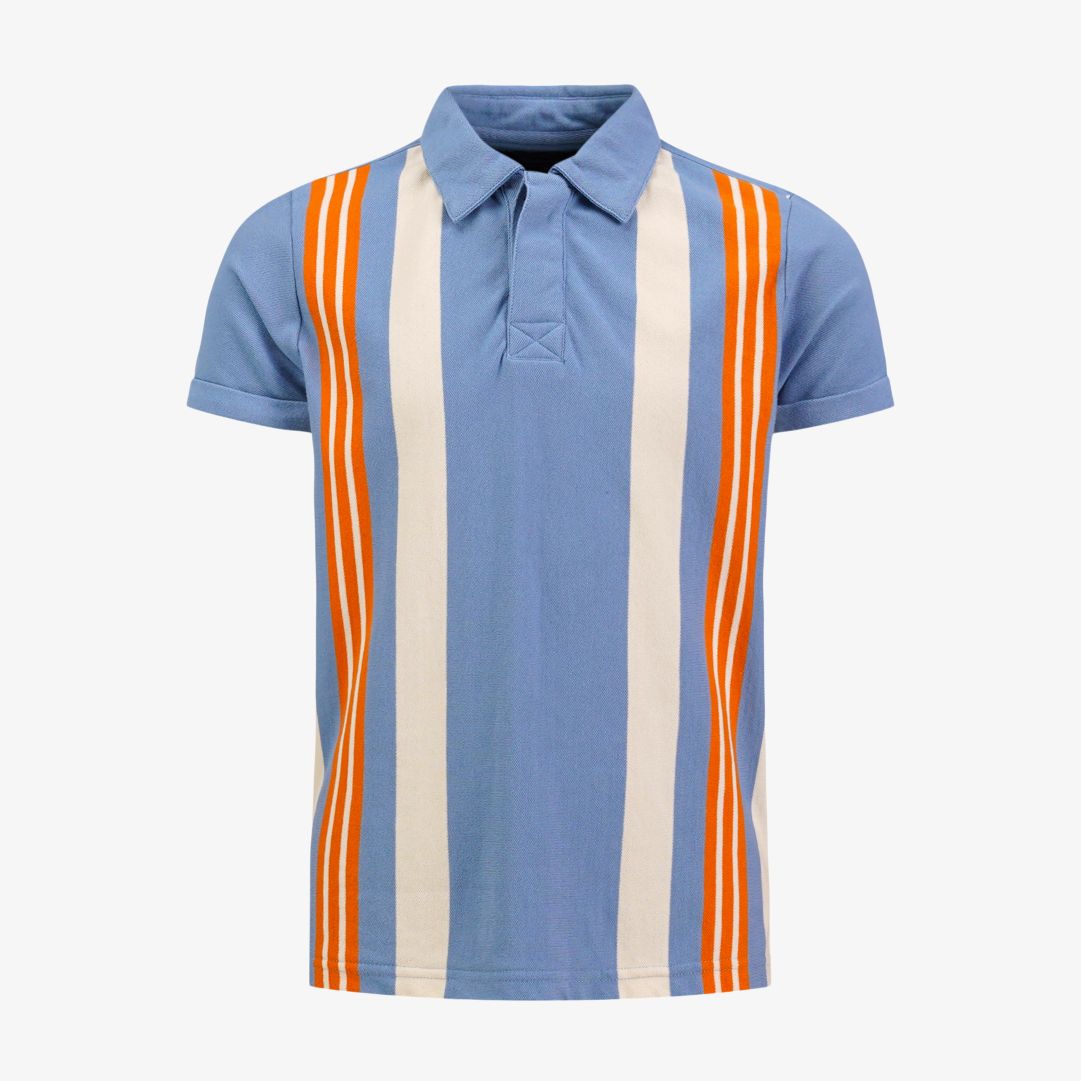 JR Yawl Polo, Forget-me-not Stripe En klassisk bomullspiké i ny tappning som tillför en cool retroprägel