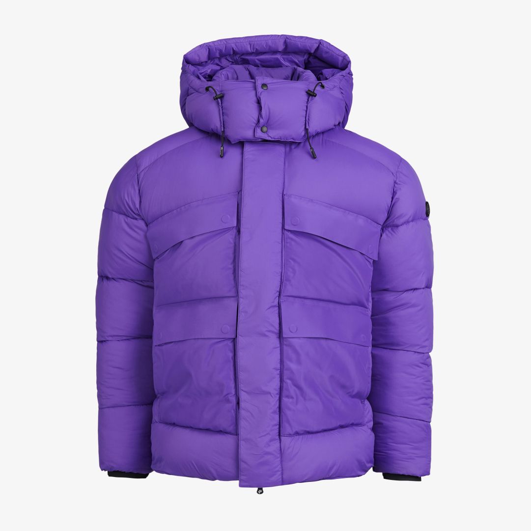 Molle Jacket, Wakanda Denna jacka är tillverkad i återvunnen polyester med en bollfiberstoppning bestående av 30% Sorona® och 70% återvunnen polyester