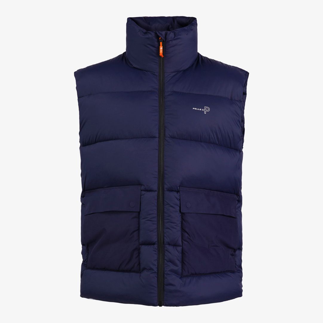 Molle Vest, Navy Blue Denna väst är tillverkad i återvunnen polyester med bollfiberstoppning bestående av 30% Sorona® och 70% återvunnen polyester frå
