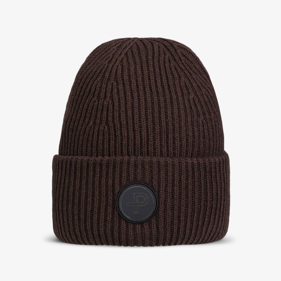 Mons Knitted Hat, Carob Brown Mélange Varm och skön stickad mössa tillverkad i en blandning av bomull och kashmir
