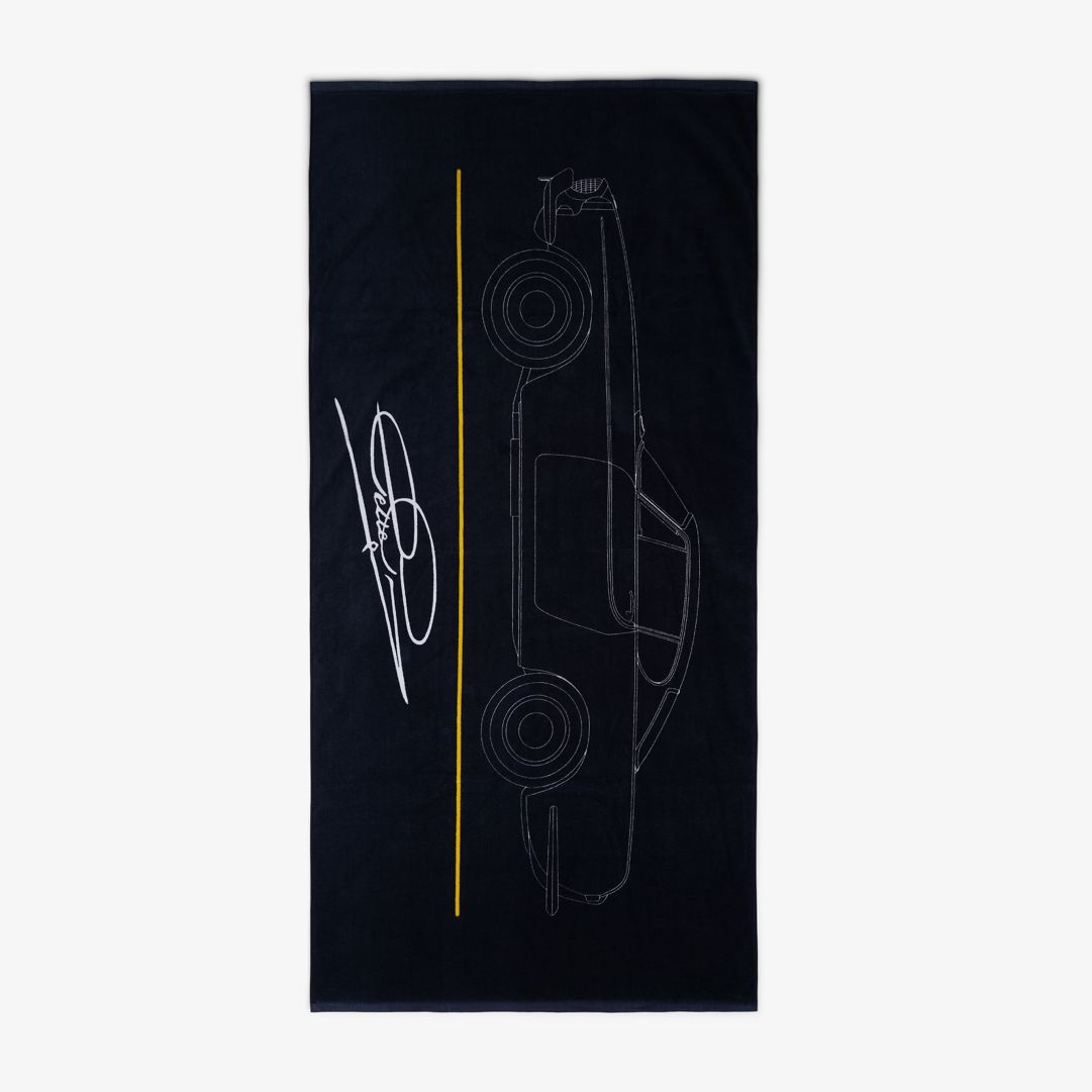 P1800 Towel, Dk Navy Blue En dagstur innehållande sol och bad står på agendan och väskan ska packas P1800 Towel, Dk Navy Blue En dagstur innehållande sol och bad står på agendan och väskan ska packas