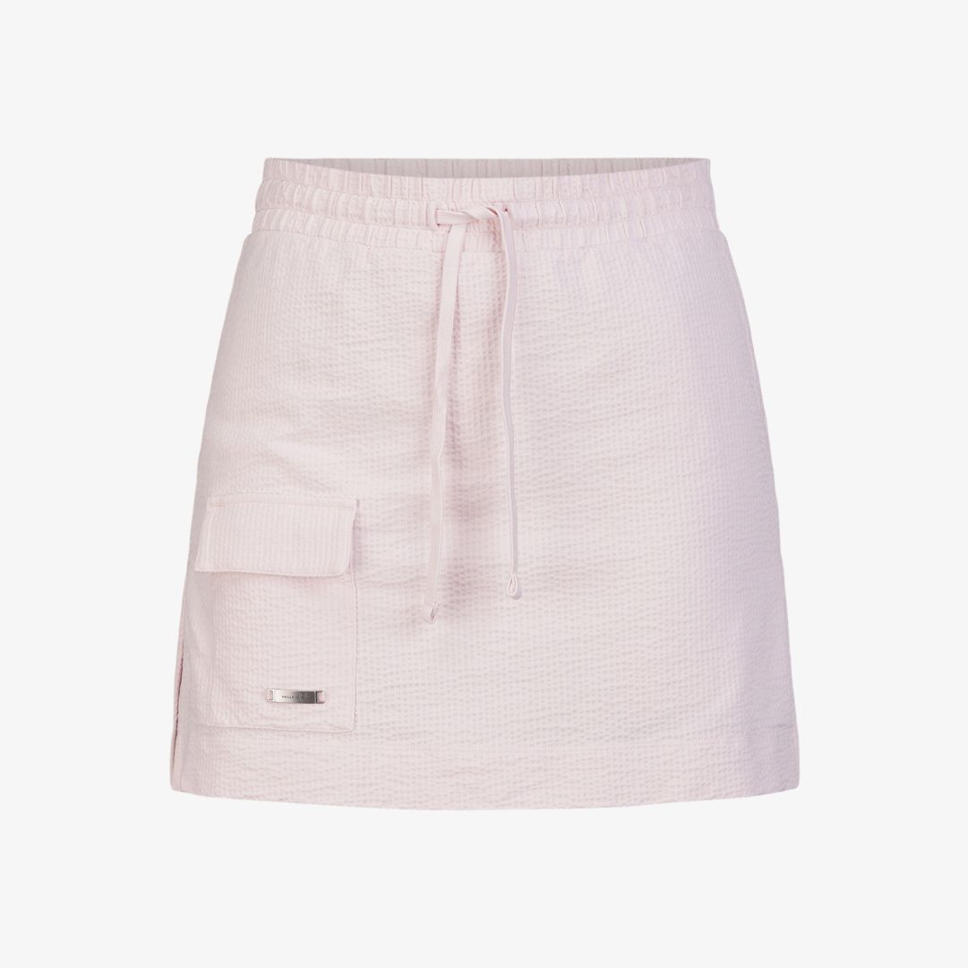 W Dock Skort, Soft Pink Snyggt, ledigt och praktiskt på samma gång! Dessa figursmickrande skorts med insnitt baktill, är tillverkade i mjuk bäckebölja