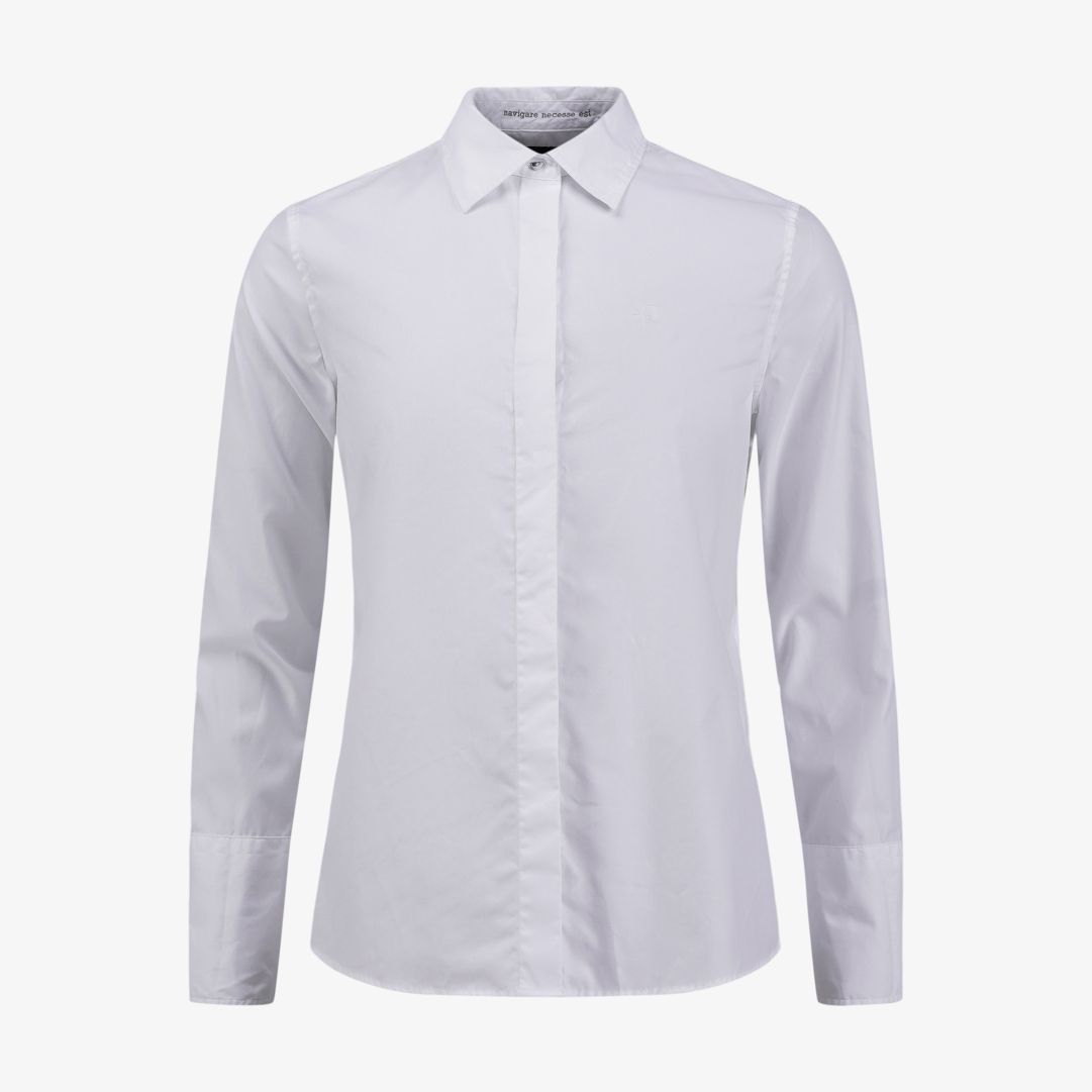 W Reliance Shirt, White En krispig finskjorta i 100% mjuk bomull