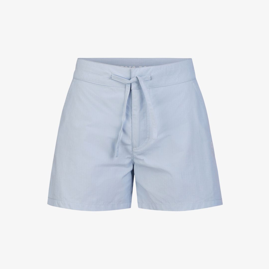 W Vela Shorts, Atlas Blue Shorts i tålig och snabbtorkande Ripstop med dragkedja, justerbar midja, två framfickor med meshfoder, en ficka på höger ben