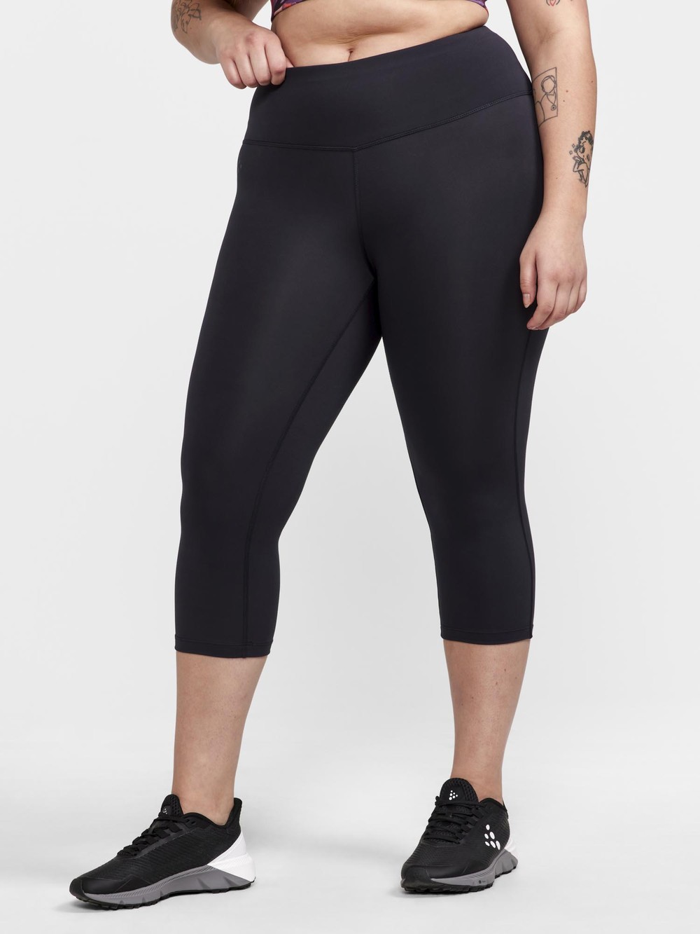 Adv Essence Plus Capri W, Black, 4x,  Korta Tights