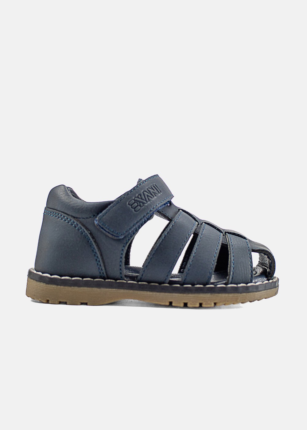 Henry K, Navy, 27,  Beachsandaler